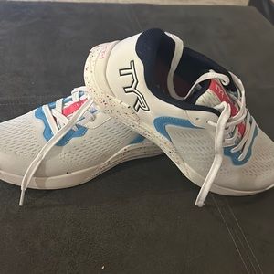 Brand new TYR CXT-1 training shoes
